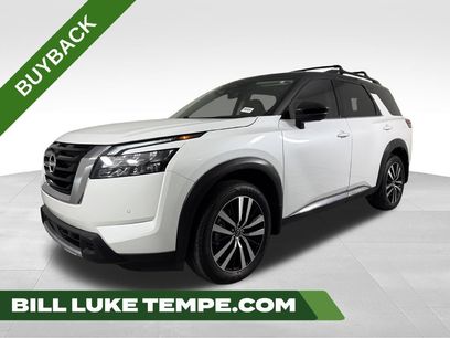 Used 2025 Nissan Pathfinder Platinum