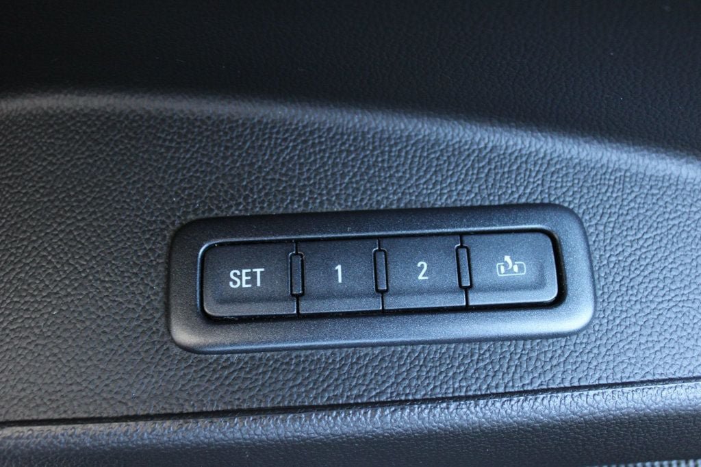 Used 2018 GMC Yukon SLT AWD/4WD image 28
