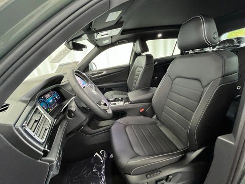 New 2026 Volkswagen Atlas Cross Sport SEL image 10