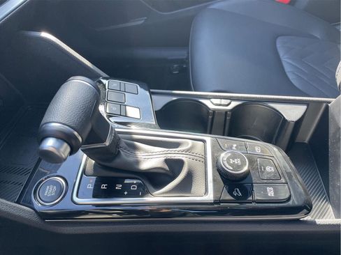 Used 2025 Kia Sportage X-Line w/ Premium Package AWD/4WD image 30