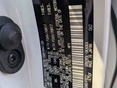 Used 2020 Toyota 4Runner 4WD image 38