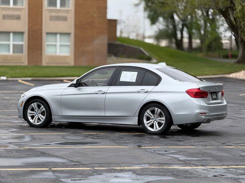 Used 2016 BMW 328i xDrive Sedan AWD/4WD image 7