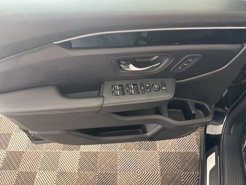 Used 2025 Honda Pilot EX-L image 24