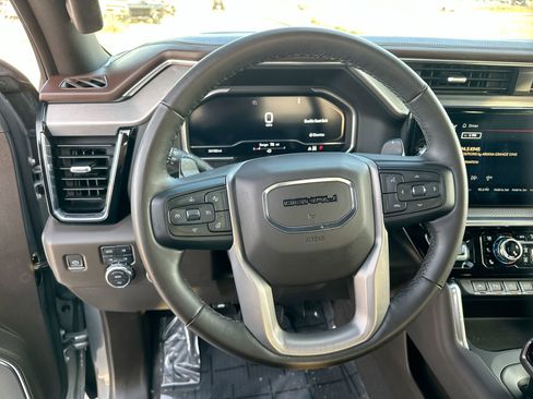 Used 2024 GMC Sierra 1500 Denali image 14