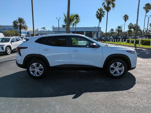New 2026 Chevrolet Trax LS w/ Driver Confidence Package image 3