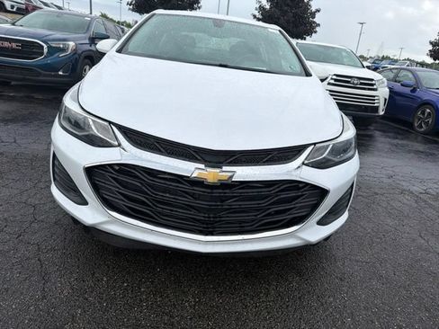 Used 2019 Chevrolet Cruze LT w/ LT Fleet Convenience Package FWD image 2