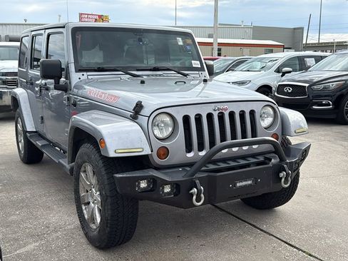 Used 2013 Jeep Wrangler Unlimited Sahara w/ Connectivity Group image 2