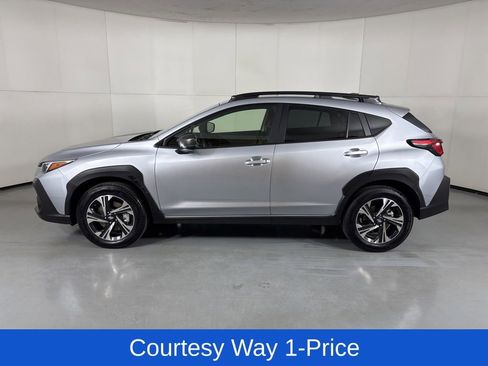 Used 2025 Subaru Crosstrek 2.0i Premium AWD/4WD image 6