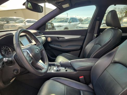Used 2019 INFINITI QX50 Essential w/ Sensory Package image 15