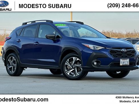 Used 2024 Subaru Crosstrek 2.0i Premium image 1