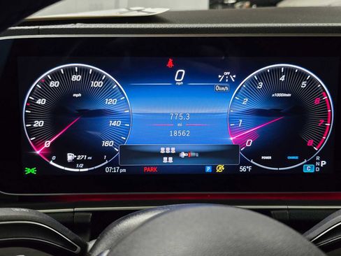 Used 2024 Mercedes-Benz GLS 450 GLS 450 image 26