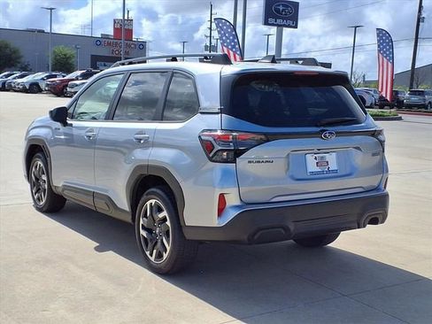 Certified 2025 Subaru Forester Premium AWD/4WD image 2