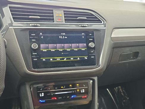 Certified 2024 Volkswagen Tiguan SE R-Line FWD image 21