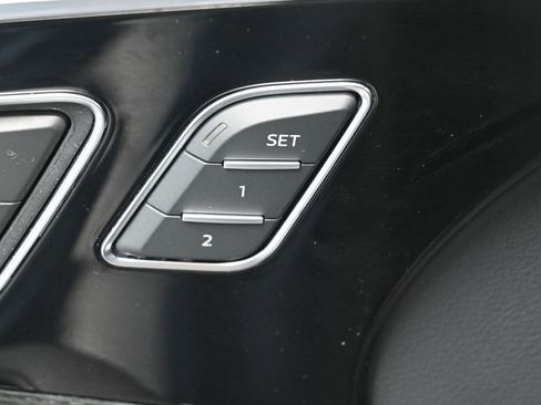 Used 2017 Audi Q7 3.0T Premium Plus w/ Premium Plus Package AWD/4WD image 15