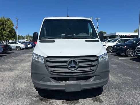 New 2025 Mercedes-Benz Sprinter 2500 image 9