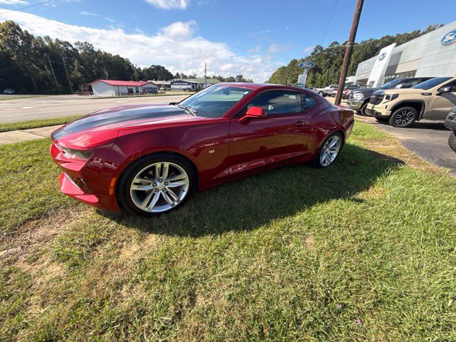 Used 2018 Chevrolet Camaro LT w/ RS Package RWD image 10
