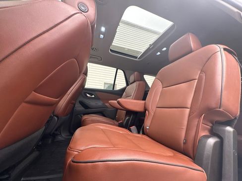 Used 2021 Chevrolet Traverse High Country w/ LPO, Floor Liner Package AWD/4WD image 63
