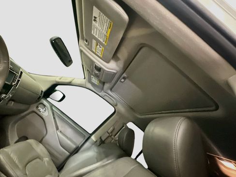 Used 2018 Nissan Frontier SL AWD/4WD image 27