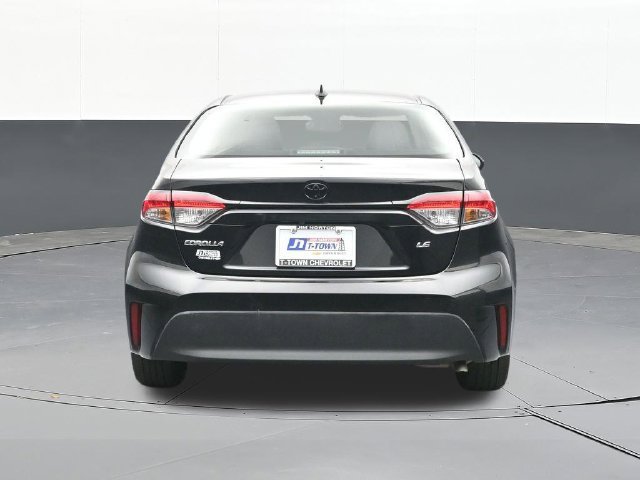 Used 2025 Toyota Corolla LE FWD image 10