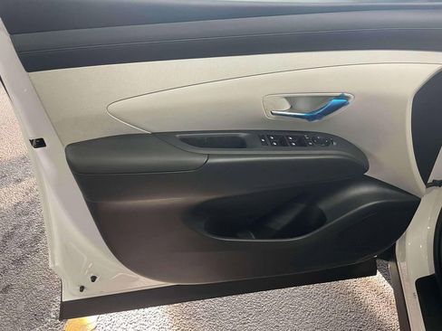 New 2026 Hyundai Tucson SE image 16