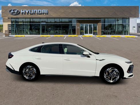 New 2026 Hyundai Sonata SEL image 9