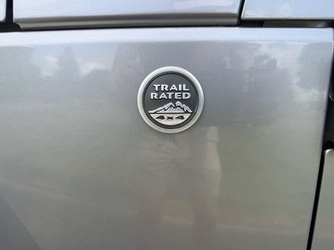 Used 2015 Jeep Wrangler Unlimited Sahara AWD/4WD image 16