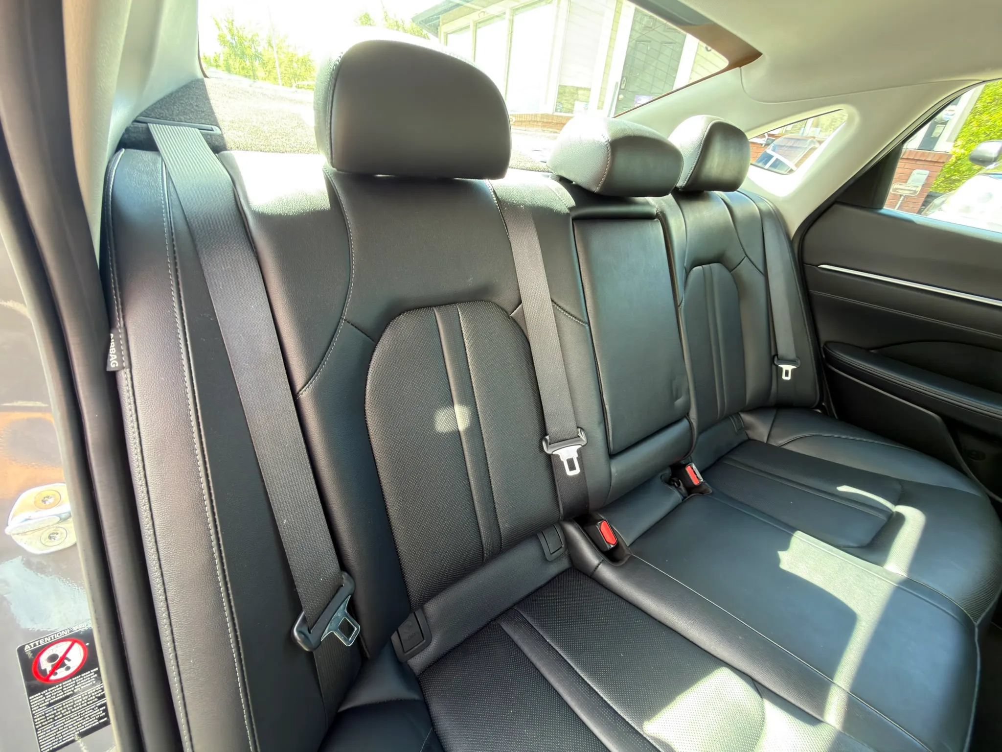 Used 2022 Hyundai Sonata Limited w/ Cargo Package FWD image 12