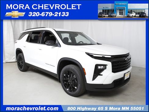 New 2026 Chevrolet Traverse LT w/ Midnight/Sport Edition FWD image 1