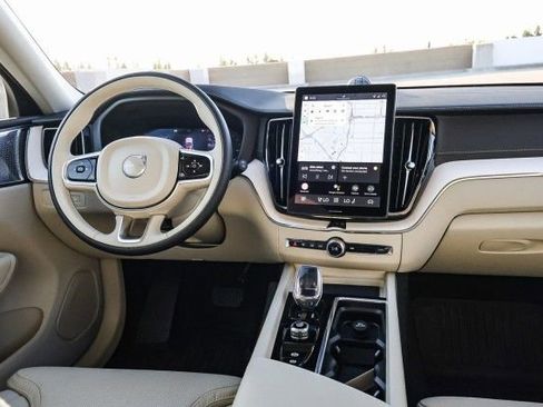 New 2026 Volvo XC60 T8 Ultra image 14