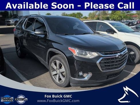 Used 2019 Chevrolet Traverse LT w/ LT Premium Package AWD/4WD image 3