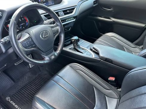 Used 2020 Lexus UX 200 F Sport w/ F Sport Premium Package FWD image 11