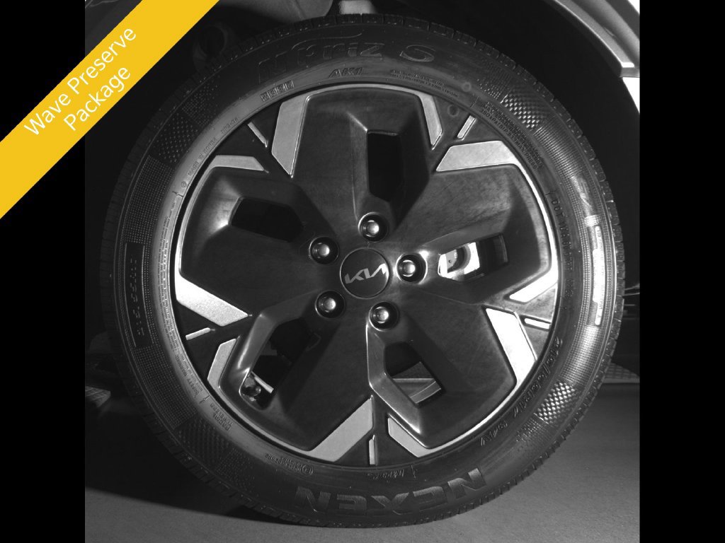 Certified 2024 Kia Niro Wave w/ Wave Preserve Package FWD image 13