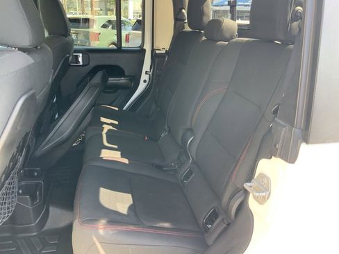 Certified 2020 Jeep Gladiator Rubicon w/ Dual Top Group image 17