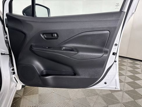 Used 2024 Nissan Versa S w/ Trunk Package FWD image 28