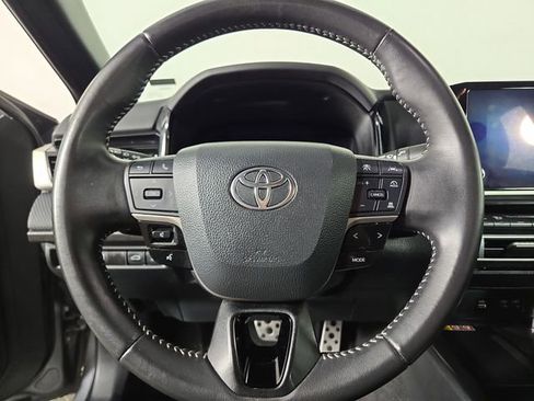 Used 2025 Toyota Camry SE FWD image 22