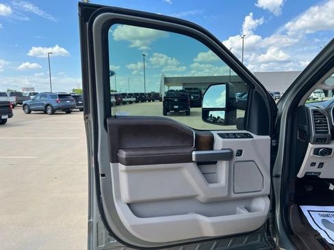 Used 2019 Ford F250 Limited w/ FX4 Off-Road Package AWD/4WD image 11
