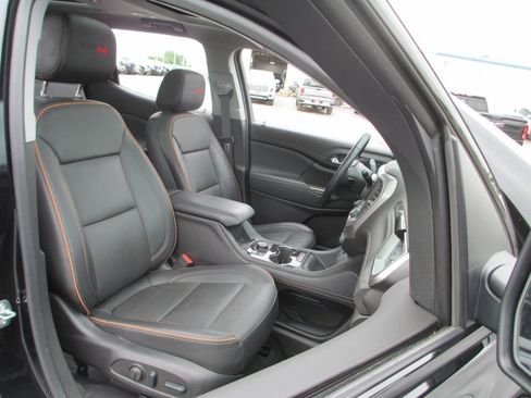 Used 2023 GMC Acadia AT4 w/ Technology Package AWD/4WD image 23