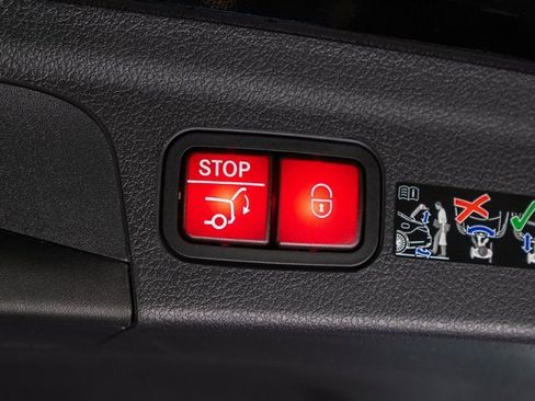 New 2025 Mercedes-Benz GLE 350 4MATIC image 36