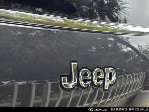 Used 2021 Jeep Grand Cherokee L Limited image 11