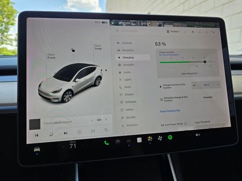 Used 2020 Tesla Model Y Performance AWD/4WD image 43