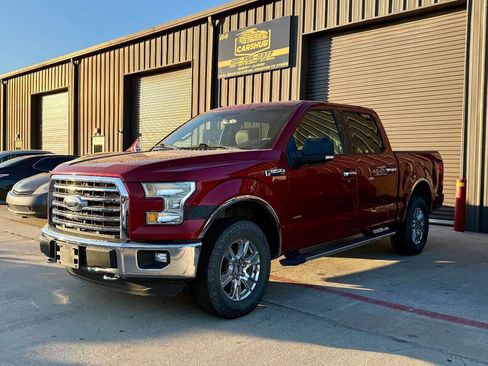 Used 2015 Ford F150 XLT w/ Equipment Group 302A Luxury image 2
