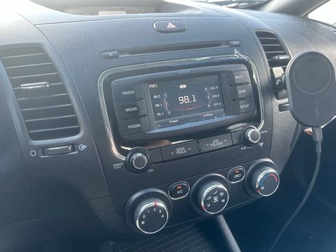 Used 2017 Kia Forte LX w/ LX Popular Package FWD image 12