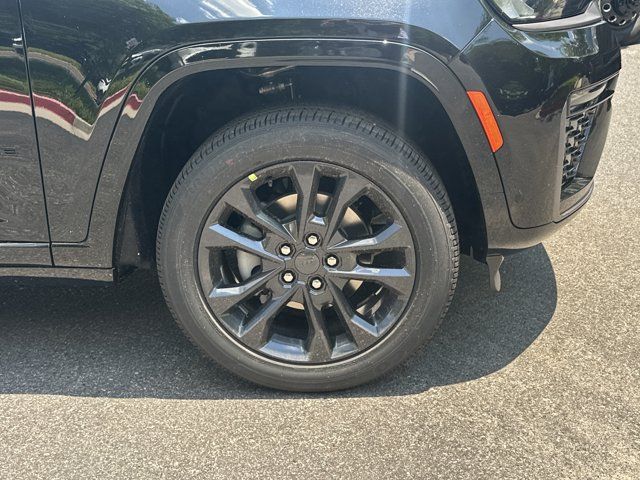 New 2026 Jeep Grand Cherokee Limited AWD/4WD image 12