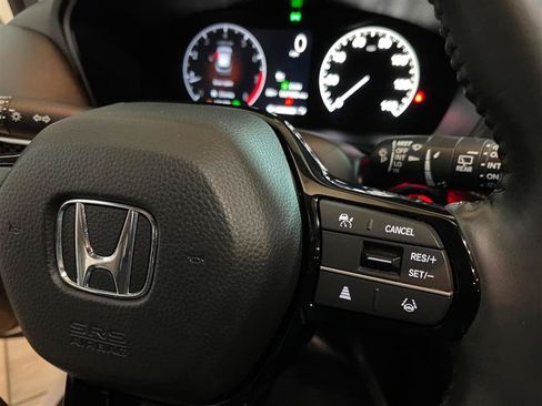 Used 2024 Honda HR-V EX-L image 19