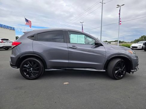 Used 2022 Honda HR-V Sport image 3