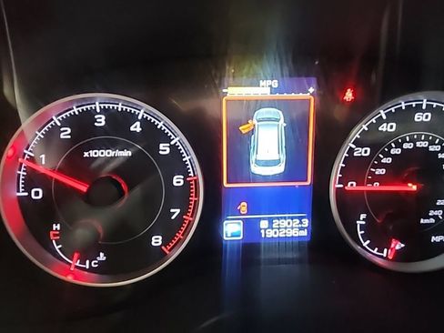 Used 2019 Subaru Ascent Premium AWD/4WD image 9