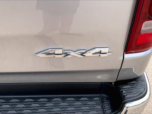 Used 2022 RAM 1500 Limited AWD/4WD image 9