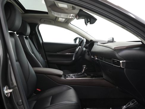 Used 2021 MAZDA CX-30 AWD 2.5 S w/ Premium Package image 11