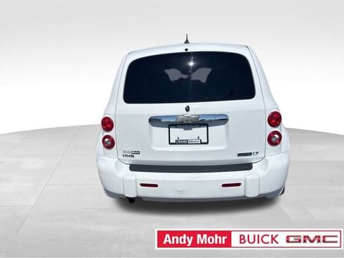 Used 2010 Chevrolet HHR LT image 9