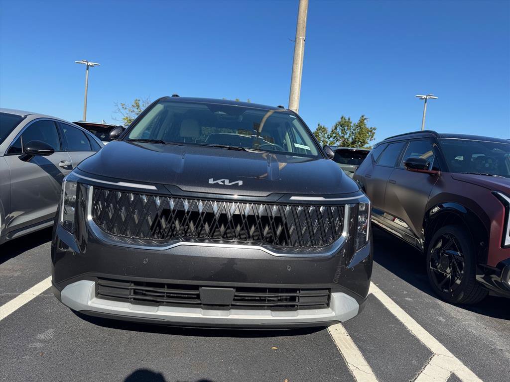 Certified 2025 Kia Carnival EX FWD image 9